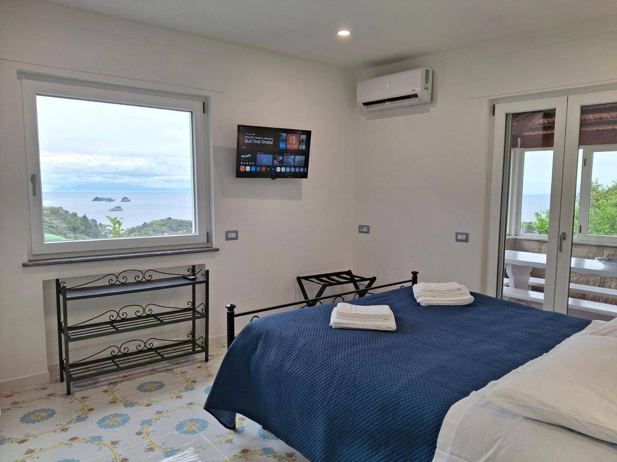 Rosa House in Nerano, Massa Lubrense