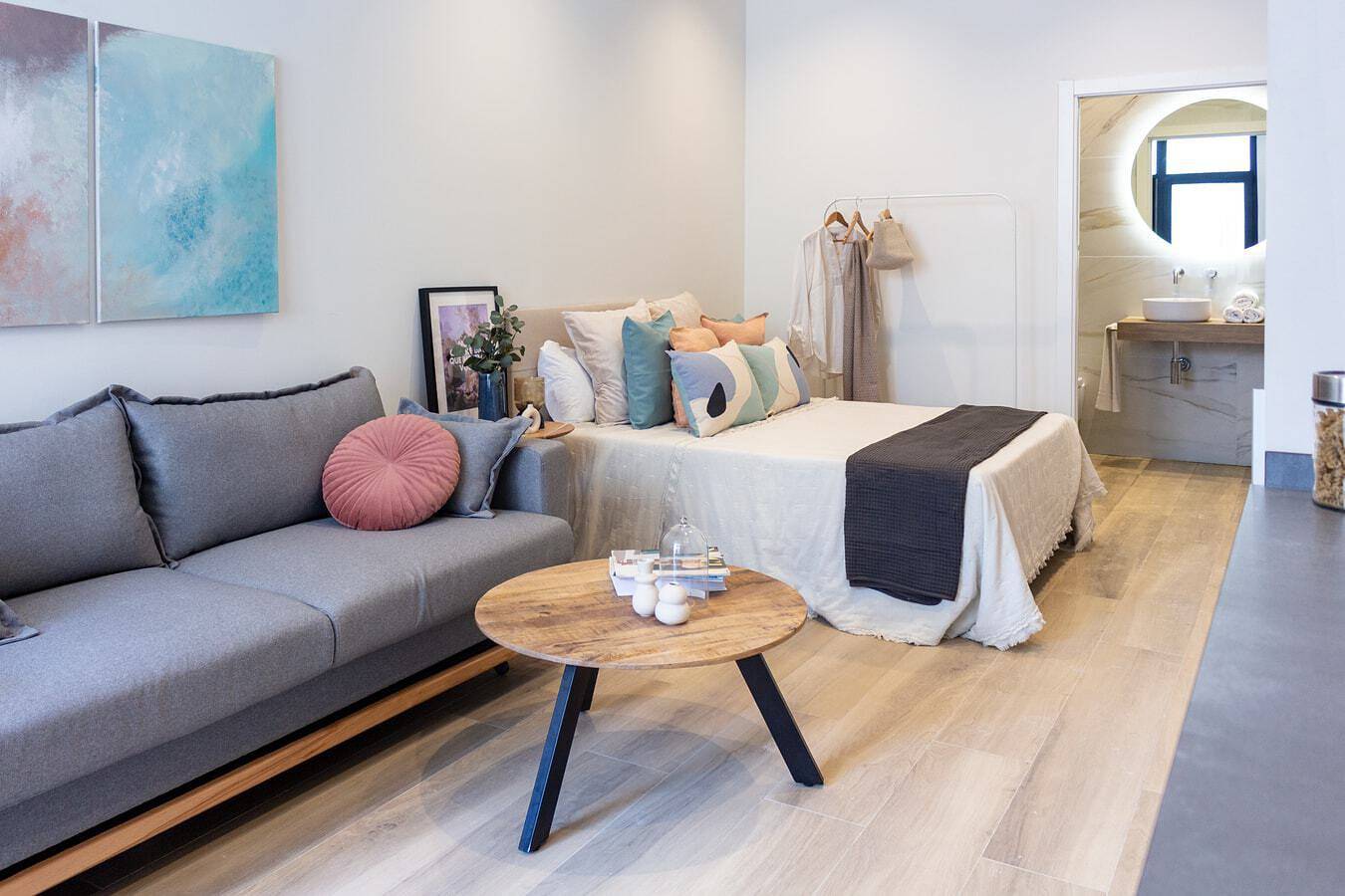 Studio entier, Vlc Host - Cubells A in Valence (Espagne), Costa de Valencia