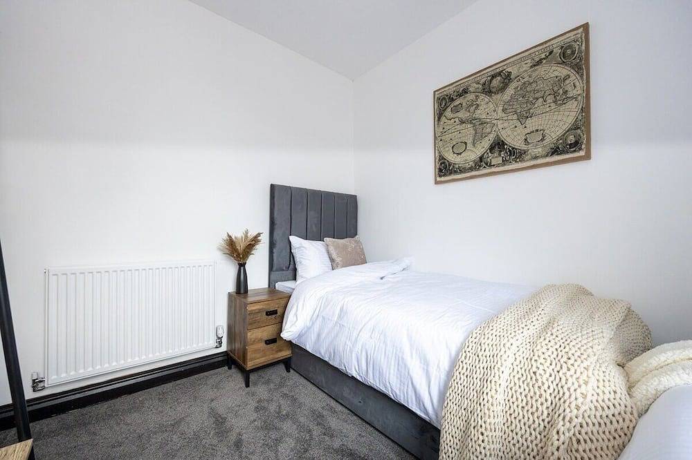 Midnight Manor High Speed Wi-Fi in Leigh, Grand Manchester