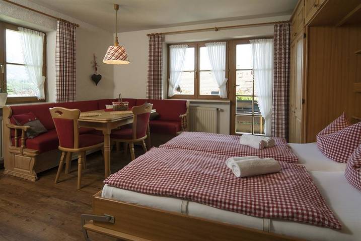 Ferienwohnung für 4 Personen, mit Balkon und Terrasse sowie Whirlpool und Sauna in Bolsterlang - 4