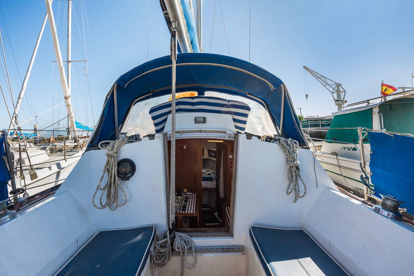 Barco 'En El Corazón Del Puerto' con vistas al mar, Wi-Fi y aire acondicionado in El Puerto de Santa María, Costa de la Luz