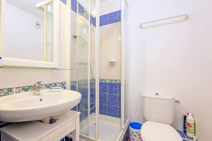 Gîte pour 7 personnes, avec piscine et jardin dans Gare Du Dramont - 4