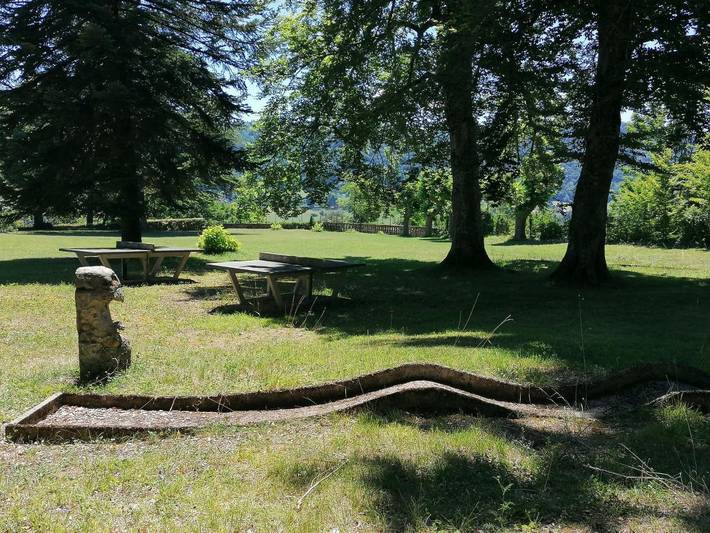 Gîte pour 2 personnes, avec Terrasse ainsi que Jardin et Vue à Saint-Geoire-en-Valdaine - 4