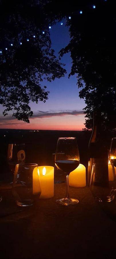Location de vacances pour 4 personnes, avec piscine ainsi que vue et jardin dans Parigny-les-Vaux - 2