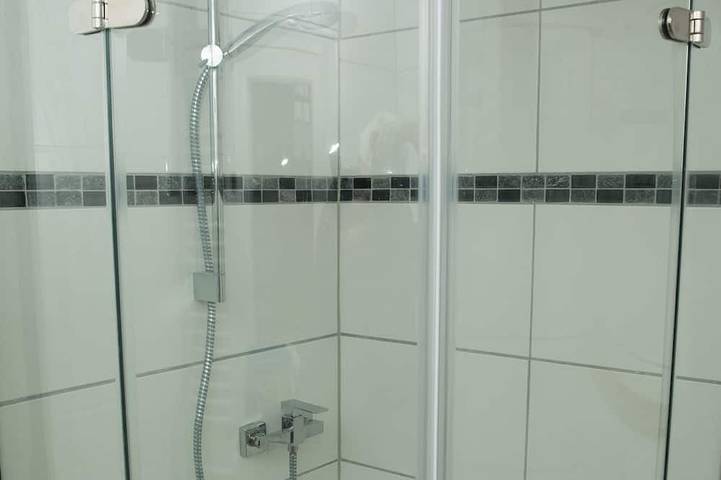 Ferienhaus für 10 Personen, mit Balkon und Whirlpool sowie Garten und Sauna in Windecker-Ländchen - 4