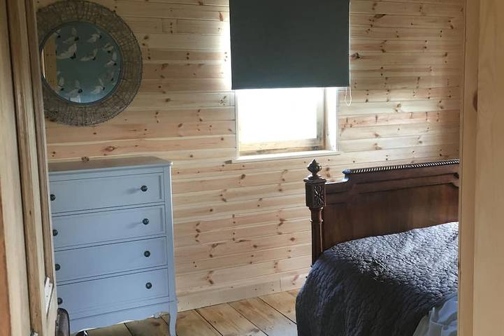 Bespoke Log Cabin in idyllic surroundings in Isle of Anglesey