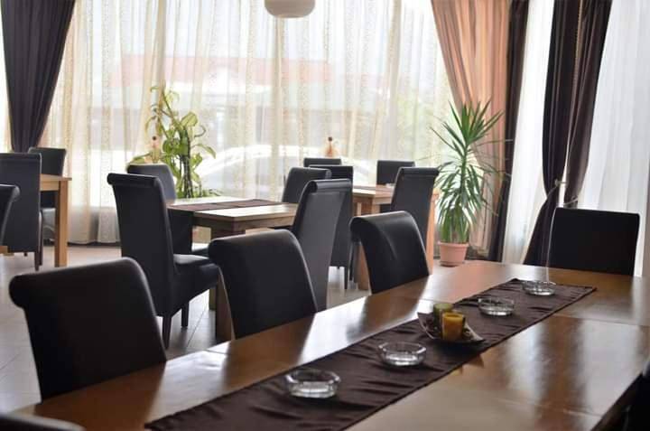 Gîte pour 2 personnes, avec jardin et terrasse, animaux acceptés dans Baia Mare - 3
