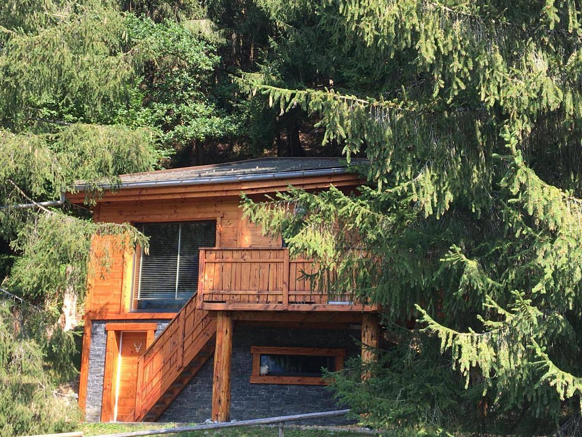 Deluxe Double Room with Bath in Saint-Jean-d'Aulps, Les Portes du Soleil