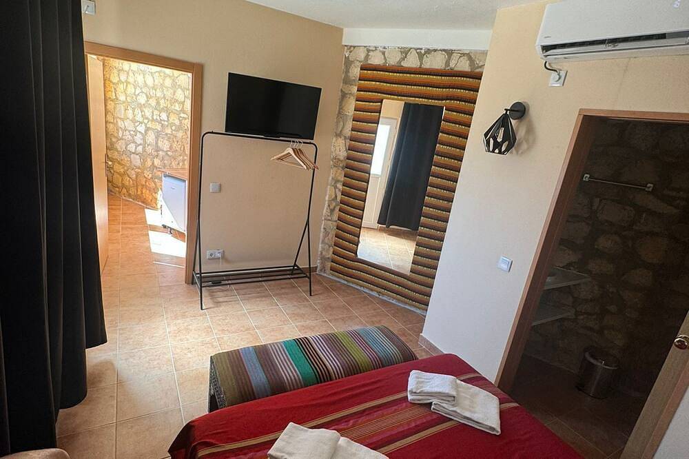 Double room for a long stay near the beach in the Algarve in São Sebastião, Lagos