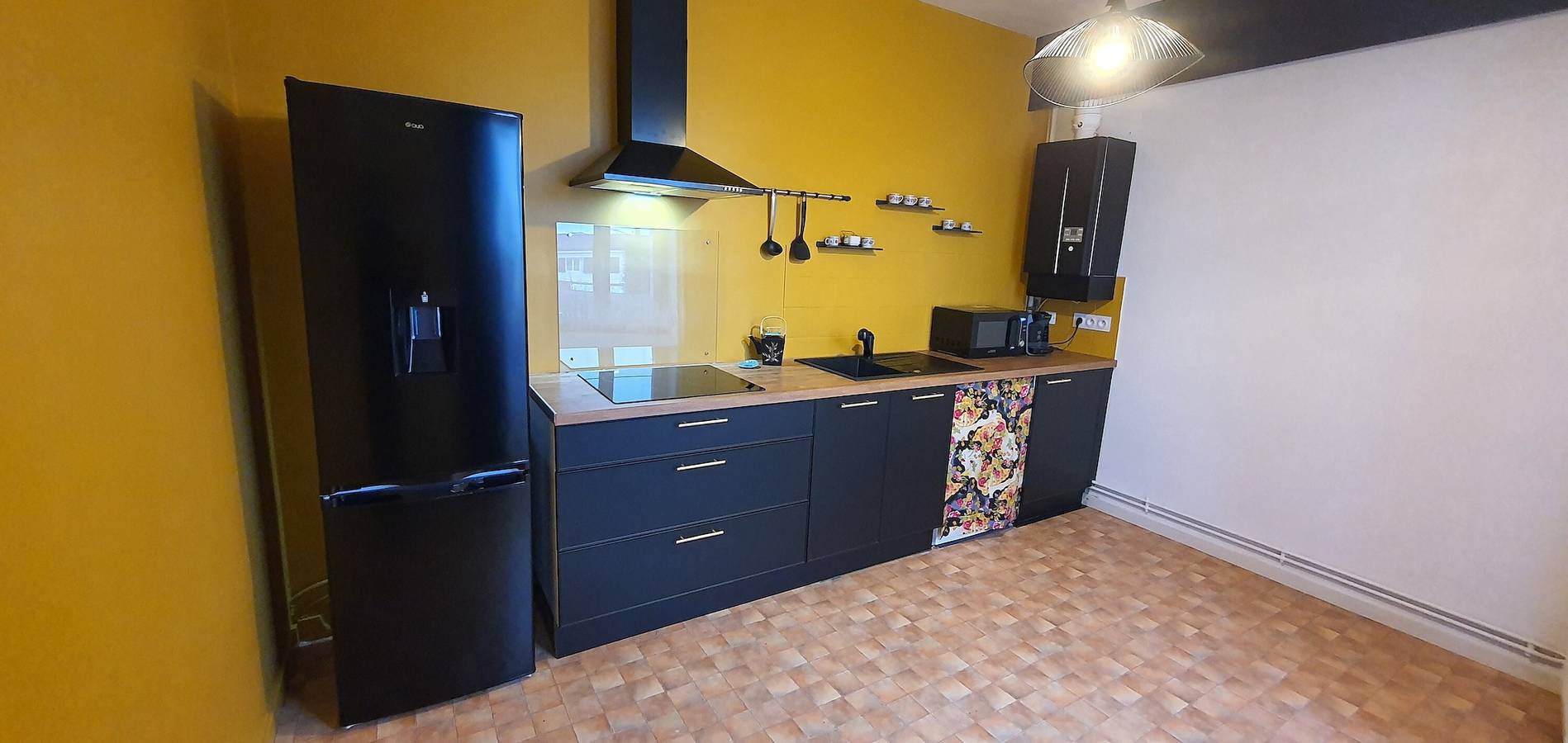 Ganze Wohnung, La Pagode – Außergewöhnliche Unterkunft in Luçon mit Kathedralblick und Privatparkplatz in Luçon, Fontenay-le-Comte