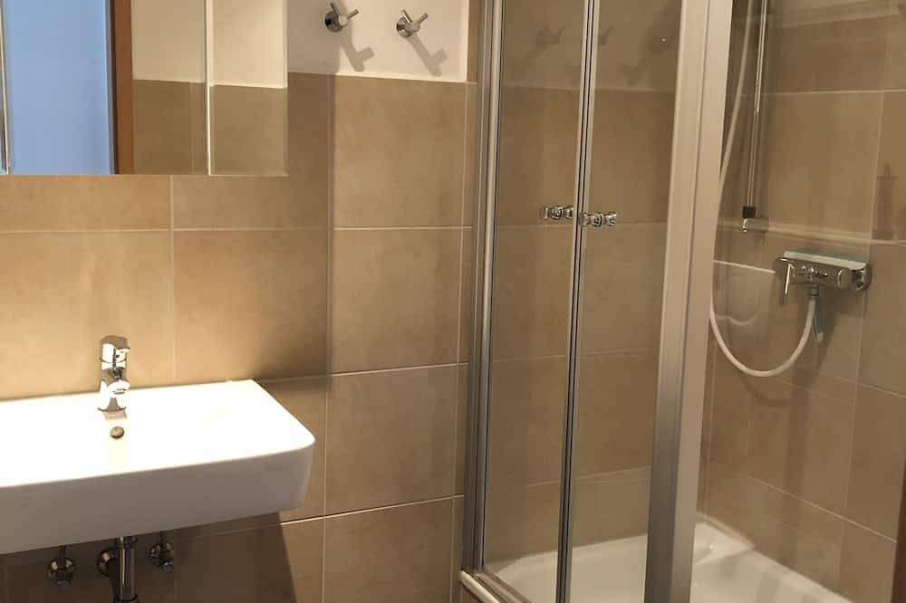 Ganze Wohnung, Ferienwohnung \"Salzwiese\" zwischen Dorf und Bad - frisch renoviert in St. Peter-Bad, St. Peter-Ording