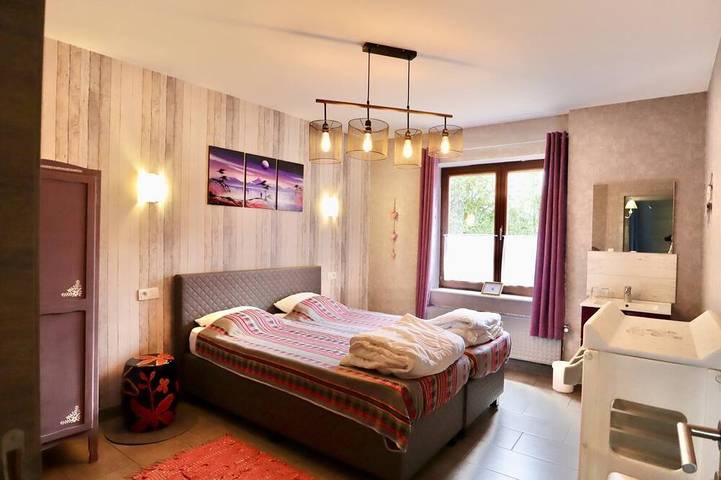 Gruppenhaus auf dem Land mit Infrarotsauna in Couvin, Parc Naturel Viroin Hermeton