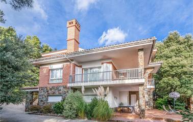 Casa Vacanza per 12 Persone in Matadepera, Sant Llorenç de Munt, Foto 1