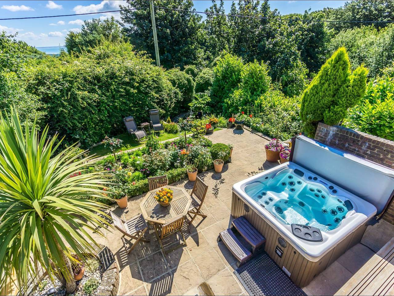 Schönes Ferienhaus in Hastings mit Whirlpool, Terrasse und Garten in Hastings, Sussex Oriental