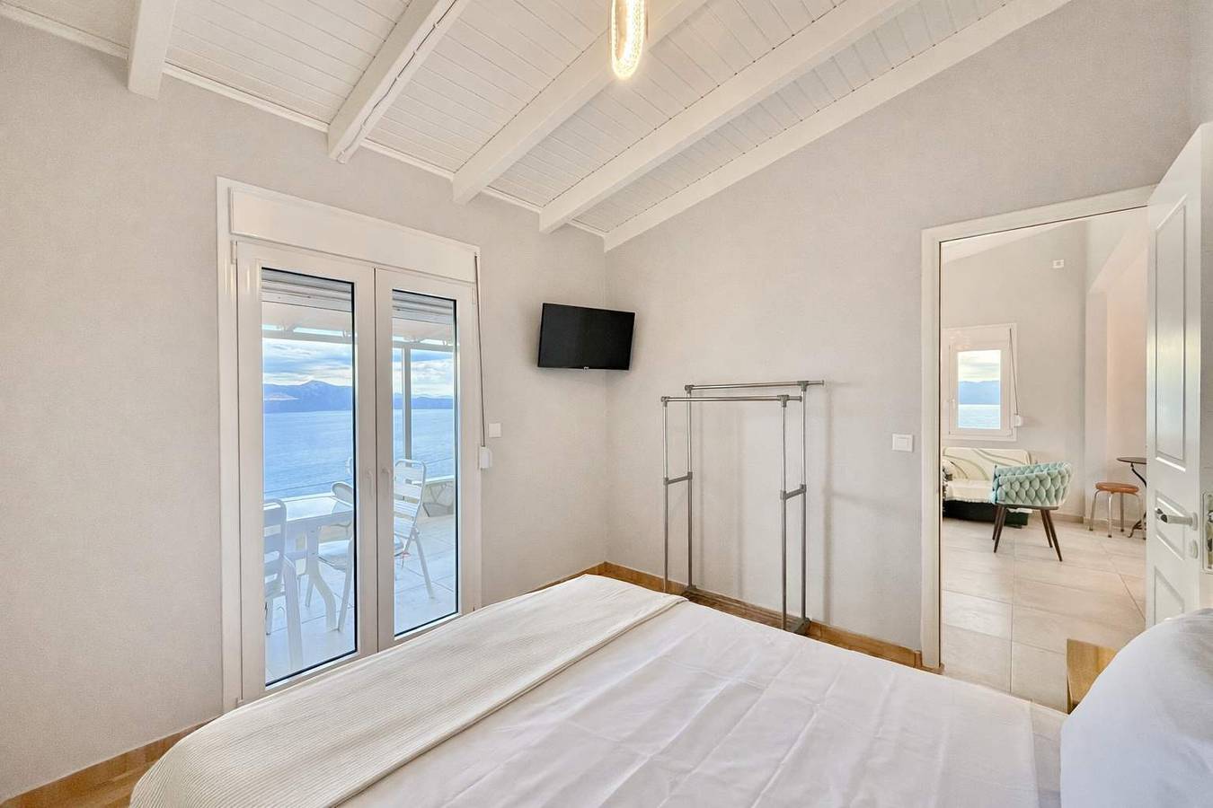 Ganze Wohnung, Ferienwohnung für 5 Personen mit Balkon/Terrasse in Euböa