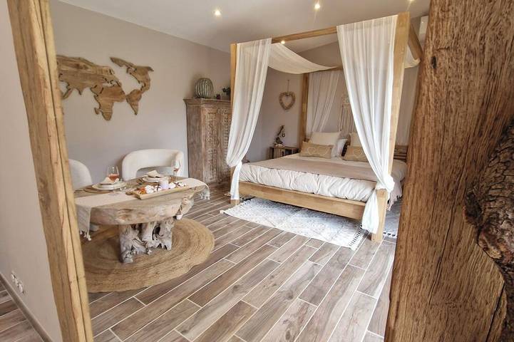 Ganze Wohnung, Romantic Suite for 2 People • Private Jacuzzi • Exclusive Pool • Provence in Trans-en-Provence, Draguignan Region