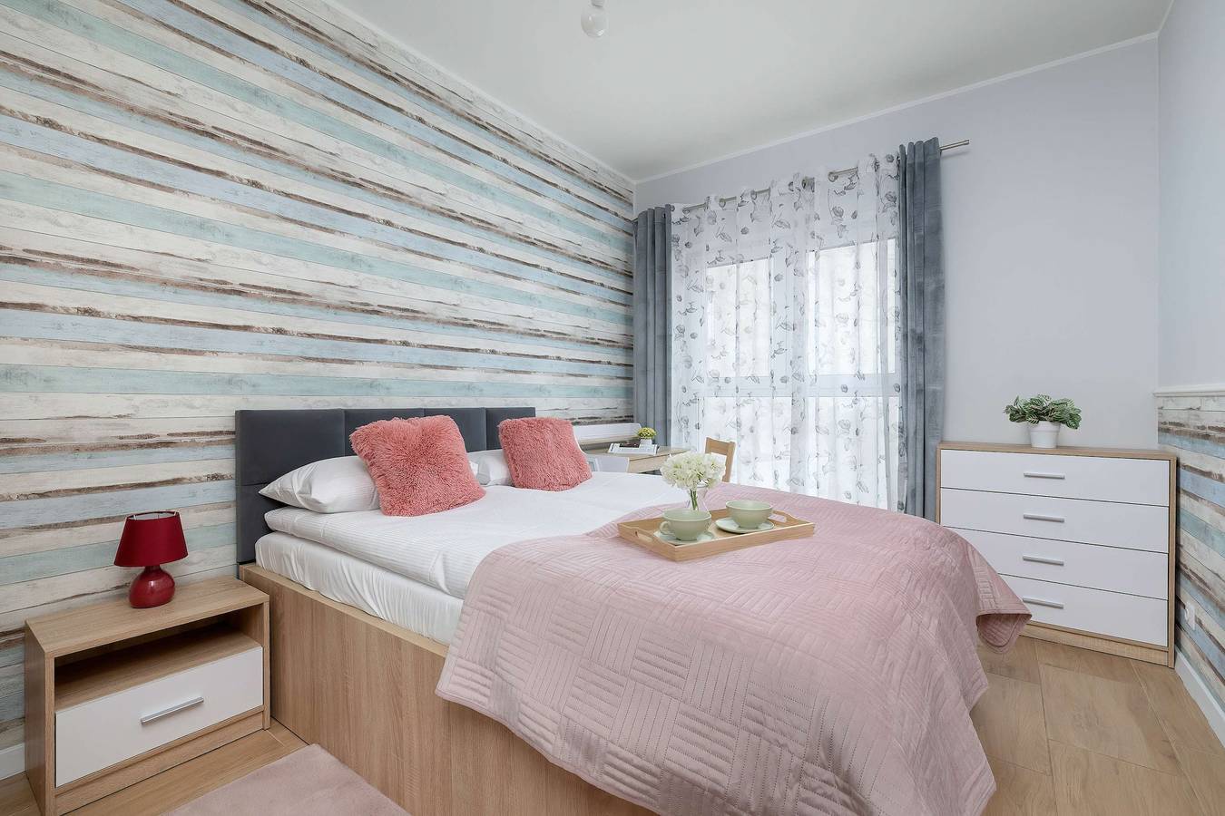 Cały apartament, Beige and Pink Apartment | Balcony | Desk in Sosnowiec, Śląsk