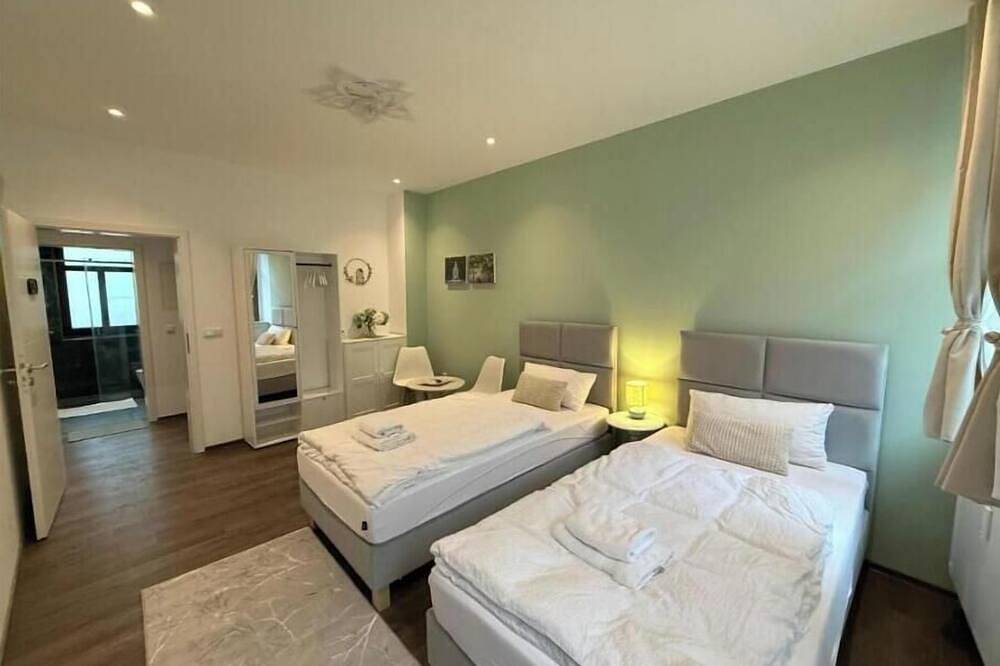 Ganze Wohnung, Apartmenthaus Döbeln Zentrum : Superior Apartment mit Balkon in Döbeln, Chemnitz und Umgebung