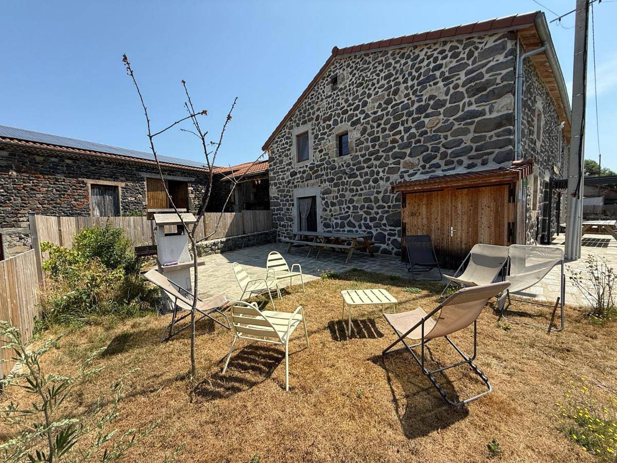 Eight-Bedroom House in Arlempdes, Haute-Loire