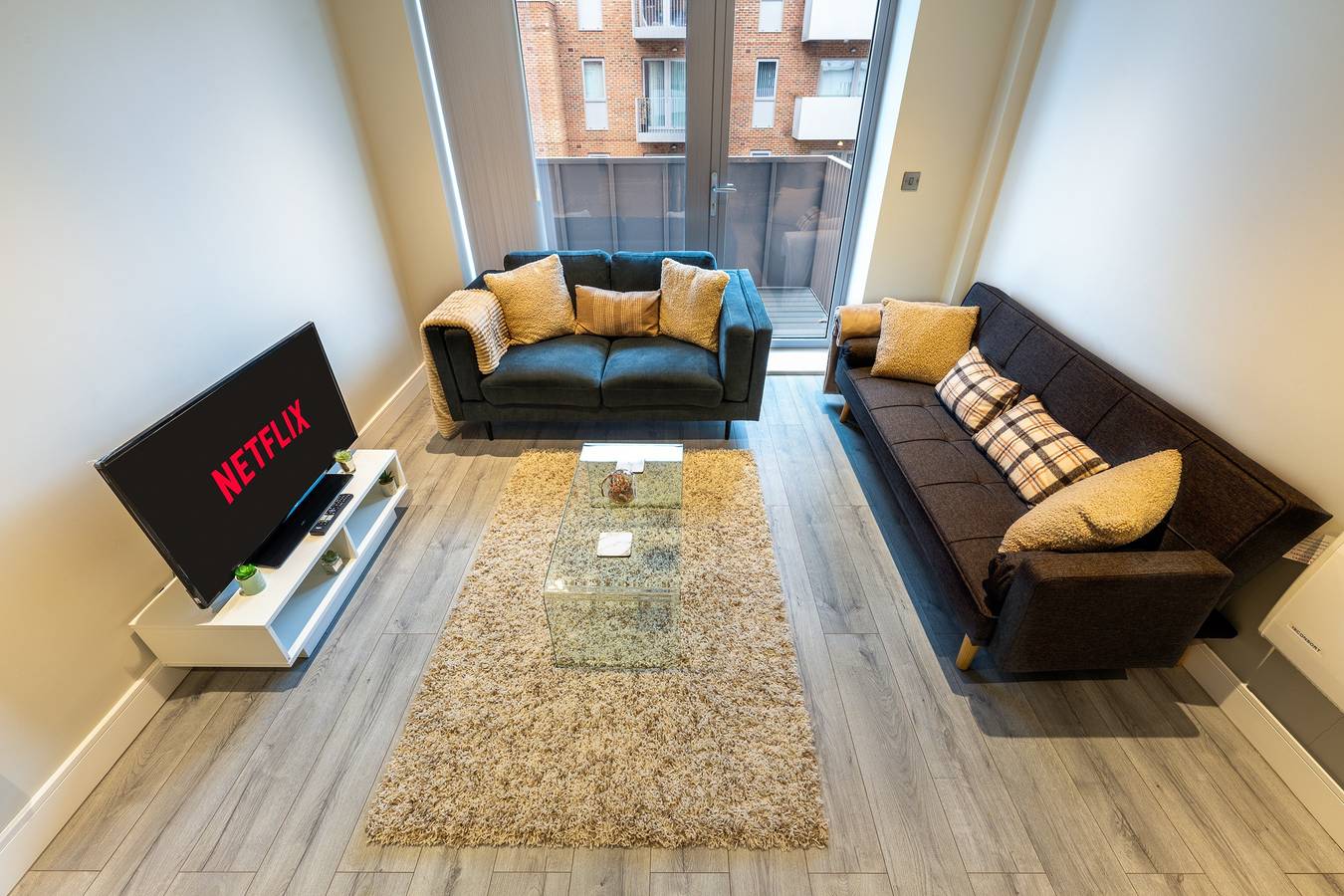 Entire holiday apartment, Cosy Central 1 Bed Apartment in Slough Sleeps 4 in Slough, Berkshire