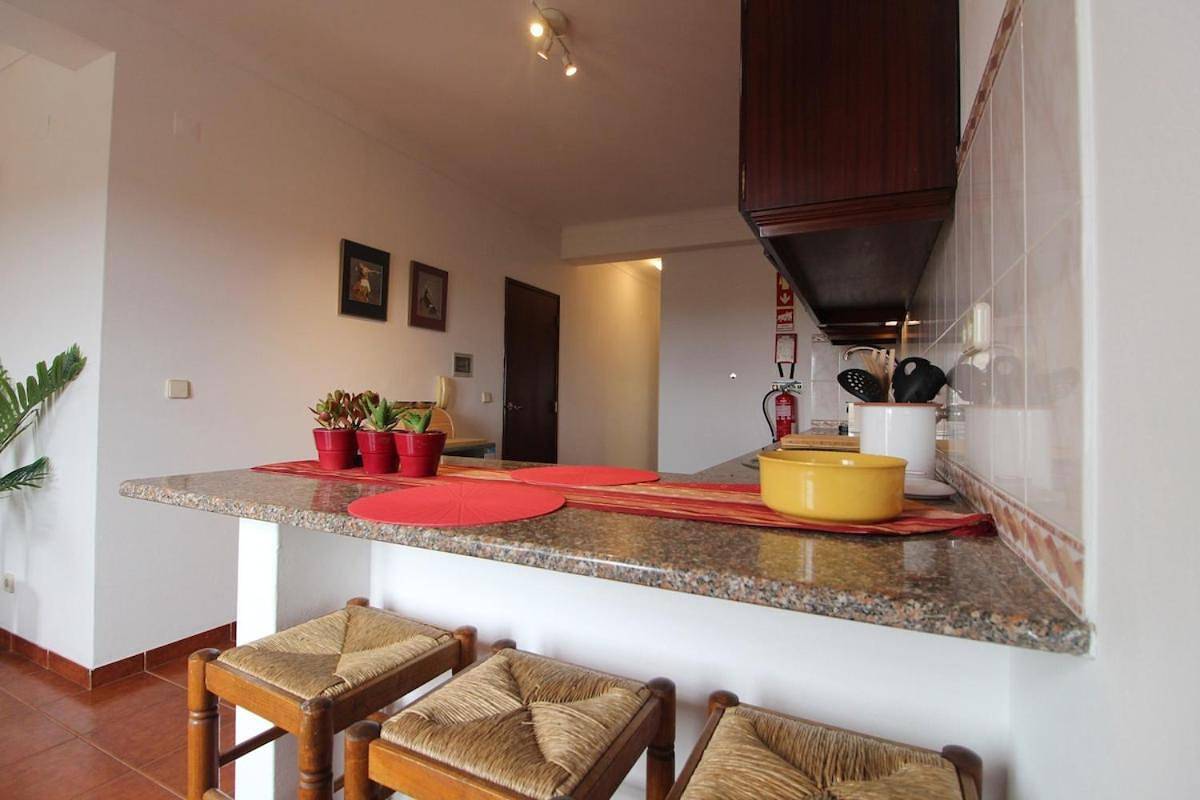 Apartamento inteiro, Casa Papoila T1 com terraço in Praia do Farol, Vila Nova de Milfontes