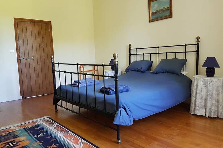 Location de vacances pour 20 personnes, avec jardin et terrasse à Montboyer - 3