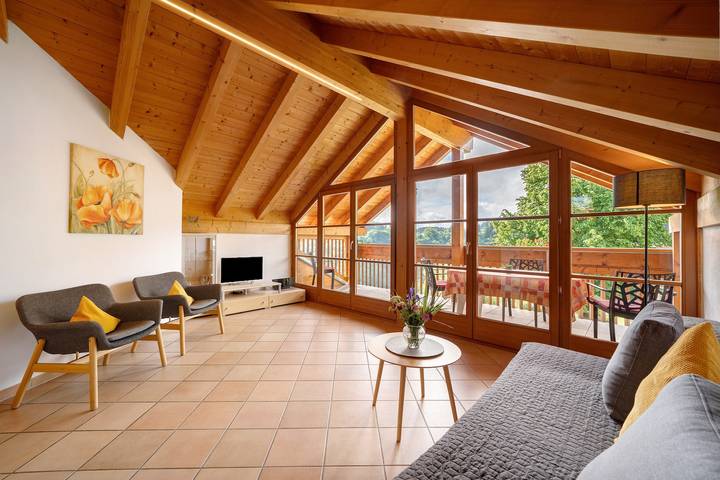 Ferienwohnung für 6 Personen, mit Balkon und Garten in Lana