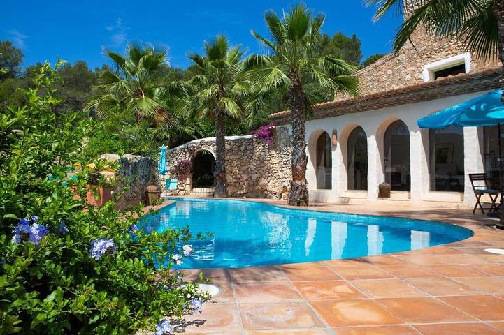 Casa de vacaciones para 4 personas, con piscina además de terraza y jardín - 1