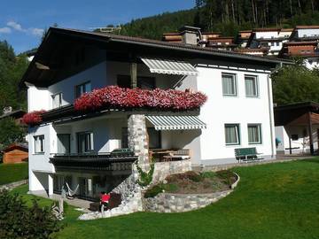 Ferienwohnung für 7 Personen, mit Terrasse im Stubaital