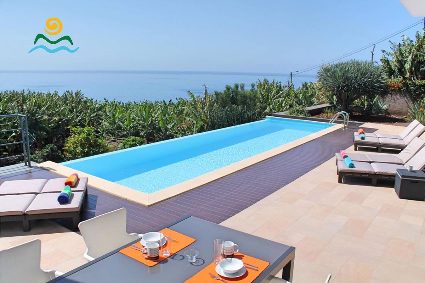 Contemporary villa, infinity pool | Designhouse in Arco da Calheta, Madeira
