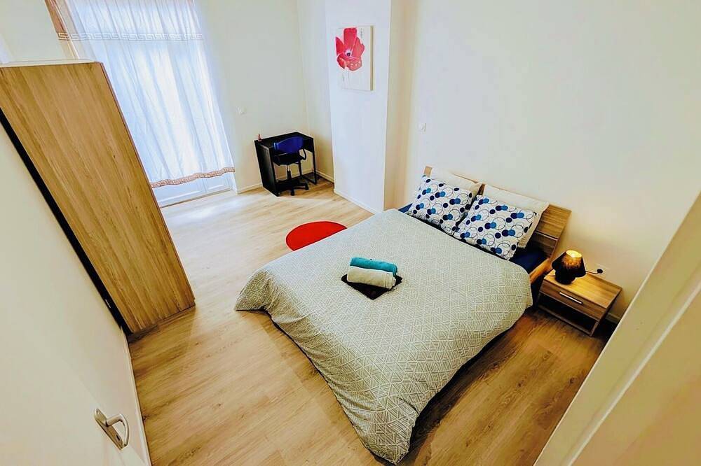 Appartement entier, Appartement 2 chambre Avec Stationement À 5 minutes du Centre comercial in La Ricamarie, Parc Naturel Régional du Pilat