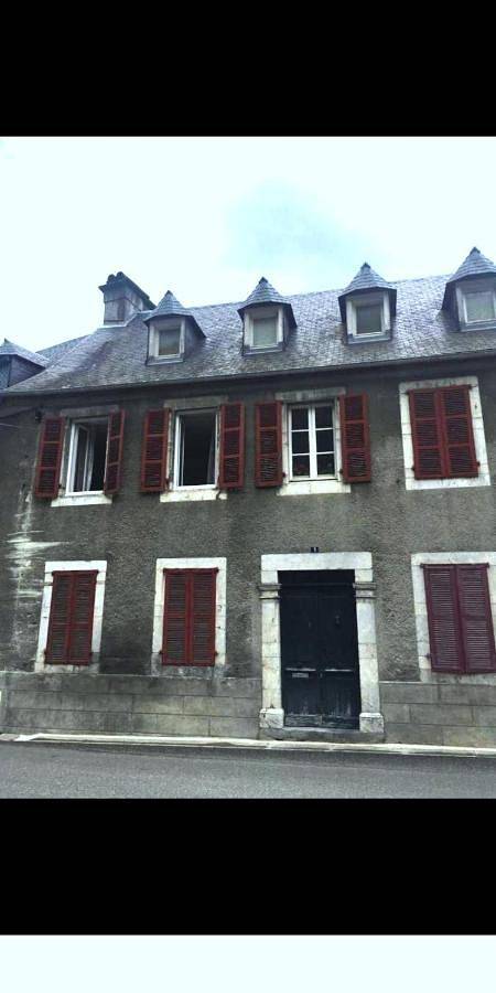 Appartement entier, Appartement dans ancienne maison pyrénéenne. in Cadéac, Pyrénées