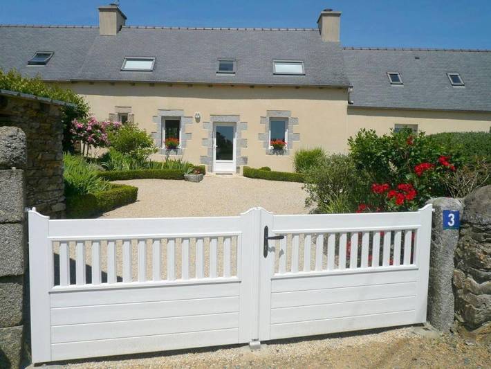 Gîte pour 6 personnes, avec jardin à Pommerit-Jaudy