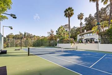 Glamping for 16 Guests in Bel Air, Los Angeles, Picture 1