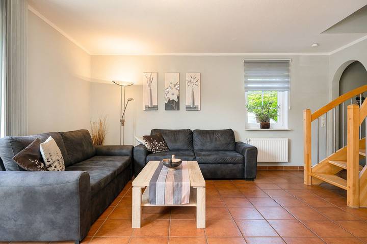 Ferienhaus für 6 Personen, mit Terrasse und Garten sowie Sauna in Norden - 2