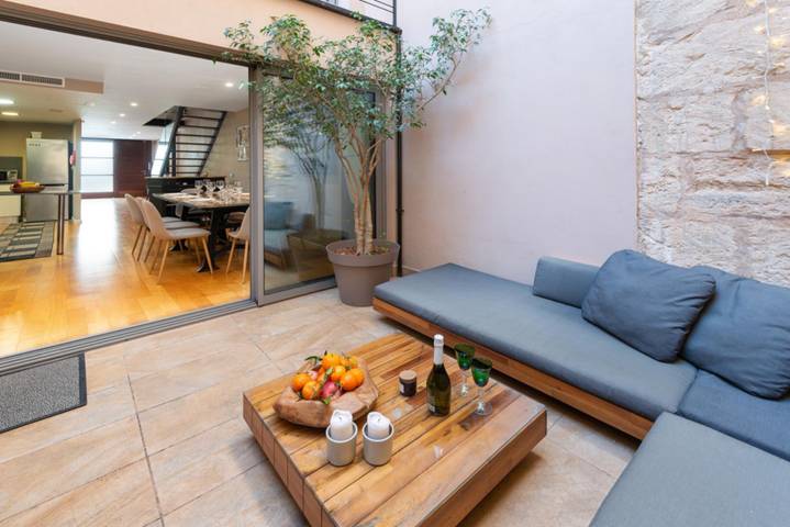 Residenz für 8 Personen, mit Balkon/Terrasse - 1