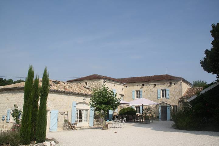 Gîte pour 6 personnes, avec piscine à Montaigu-de-Quercy