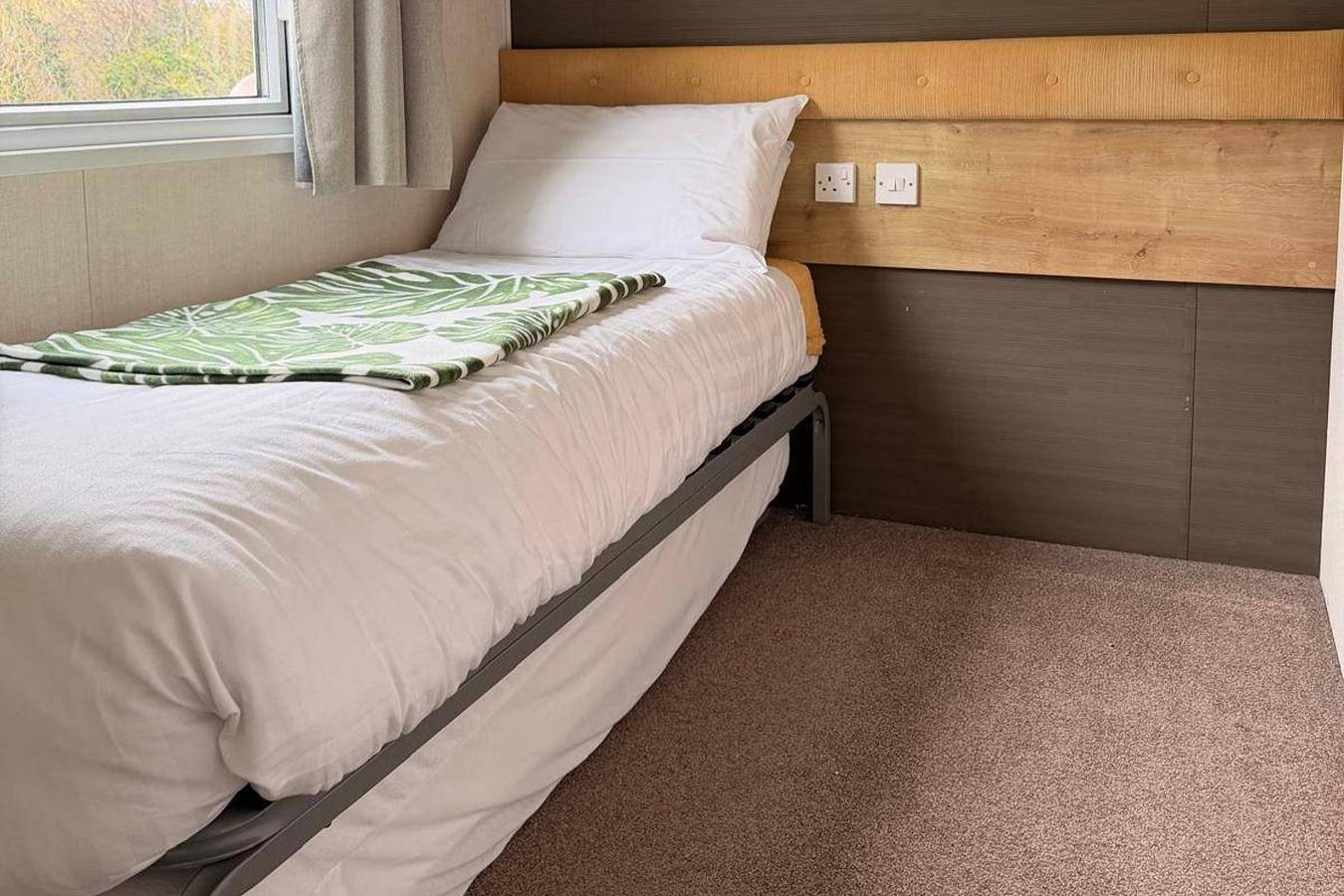 Shorefield Country Park Sleeps 6, Passes Included! in Milford-on-Sea, New Forest