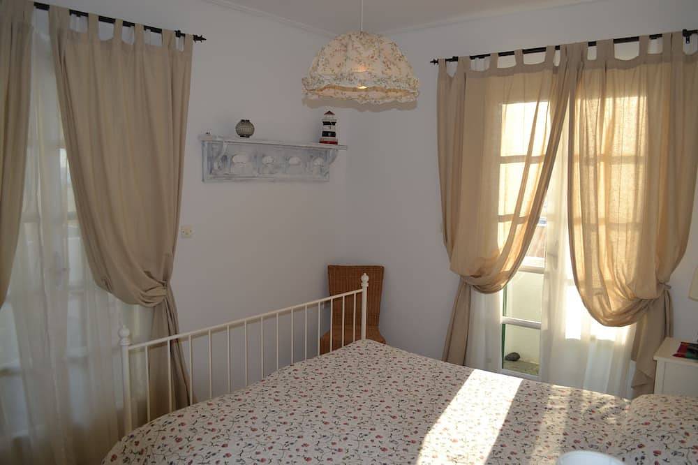Appartement entier, Adamas: Maison de caractère in Milos
