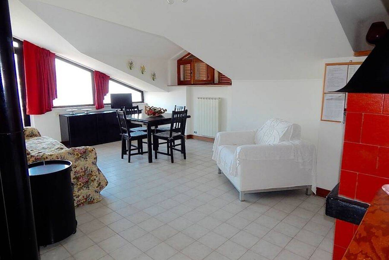 Apartamento entero, M170 - Marcelli, wonderful attic with sea view in Marcelli, Riviera del Conero