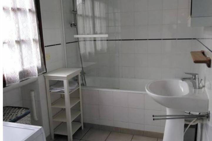 Location de vacances pour 4 personnes, avec piscine et jardin dans Mortain-Bocage - 3