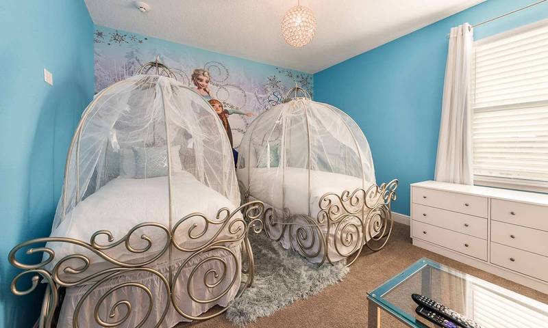 Exclusive 5 Star Villa with Private Pool on Encore Resort at Reunion, Orlando Villa 4452 in Reunion (FL), Four Corners