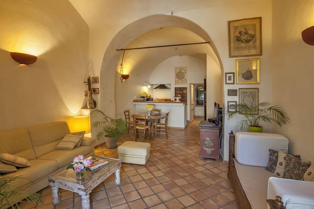 Oude molen huis karakter in Feliceto, Calvi en omgeving