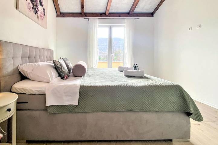 Luxurious home in Vrgorac in Makarska Riviera