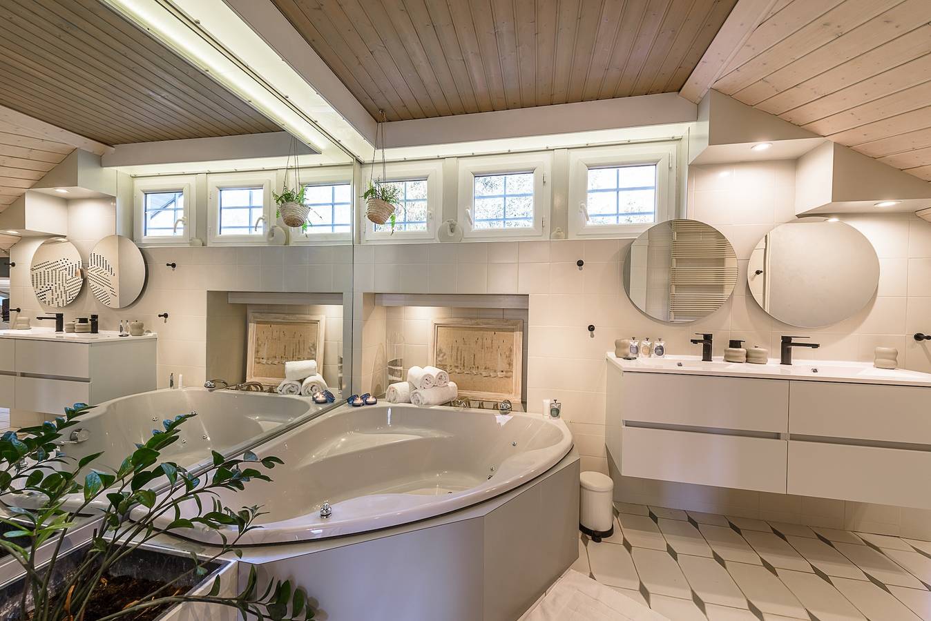 Villa Alizé – Demeure familiale avec piscine et vue panoramique sur le lac d’Annecy in Sévrier, Parque natural regional del Macizo de Bauges