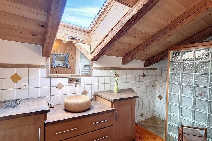 Appartement entier, Bel Appartement à Cordon avec Vue Mont Blanc, Terrasse et Parking in Cordon, Pays du Mont-Blanc