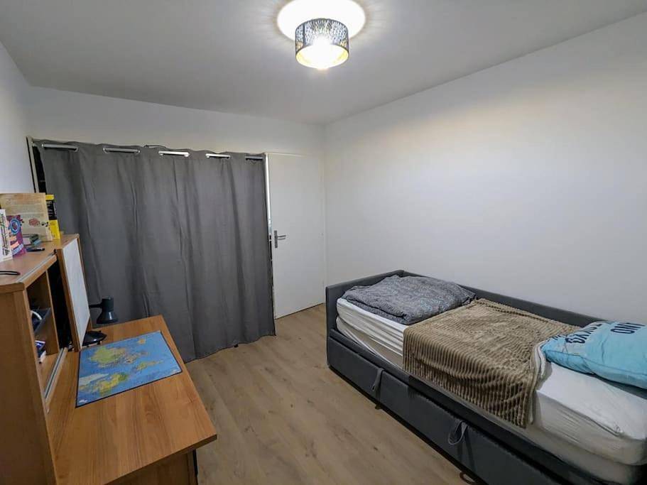 Appartement entier, Hébergement Verneuil tout confort neuf 68m carré in Verneuil-sur-Seine, Yvelines