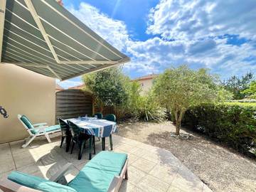 Gîte pour 4 personnes, avec terrasse et piscine dans Plage de La Parée