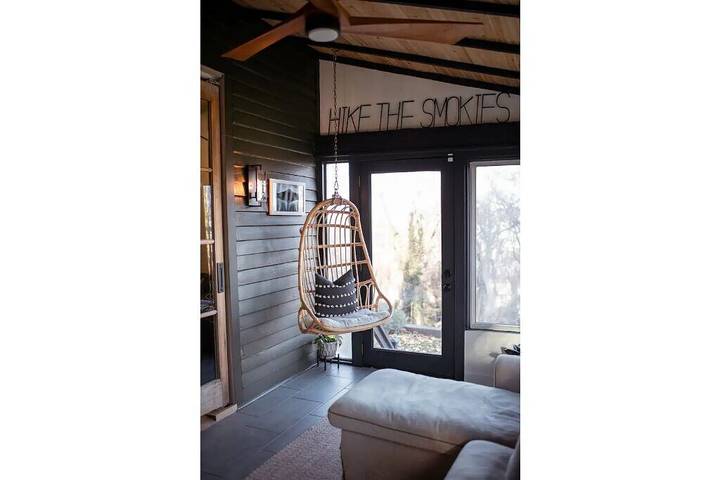 Vacation house for 10 people, with yard and terrace in Knoxville