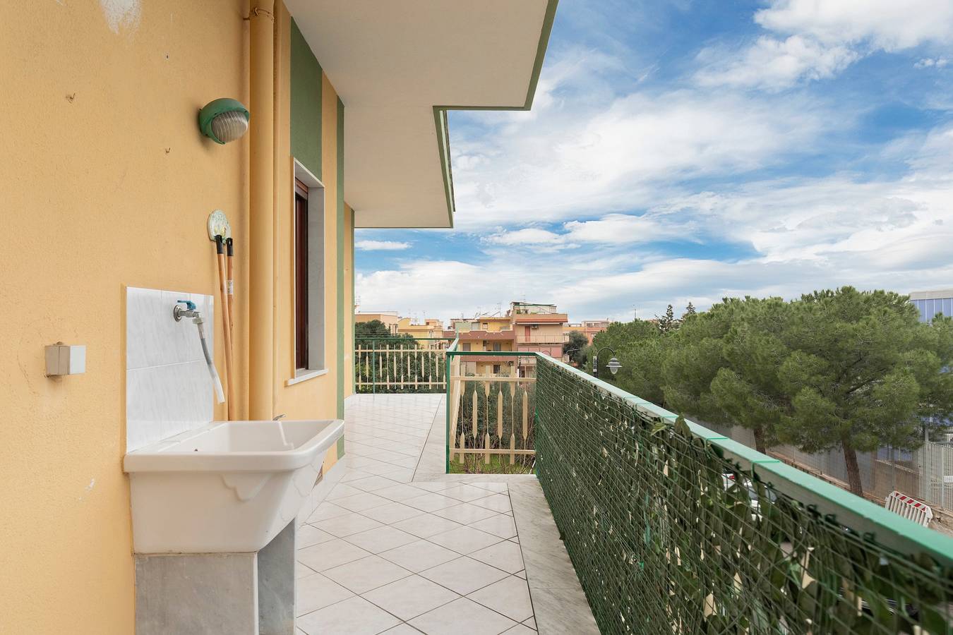 Casa vacanze "La Coccinella" vicino al mare con balcone e Wi-Fi in Isola delle Femmine, Provincia di Palermo